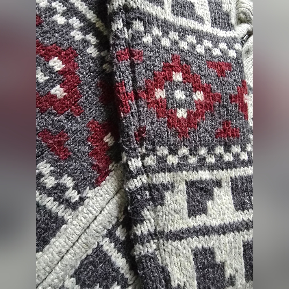 # 300 Roots Cabin Shawl Sweater - Picture 8 of 9